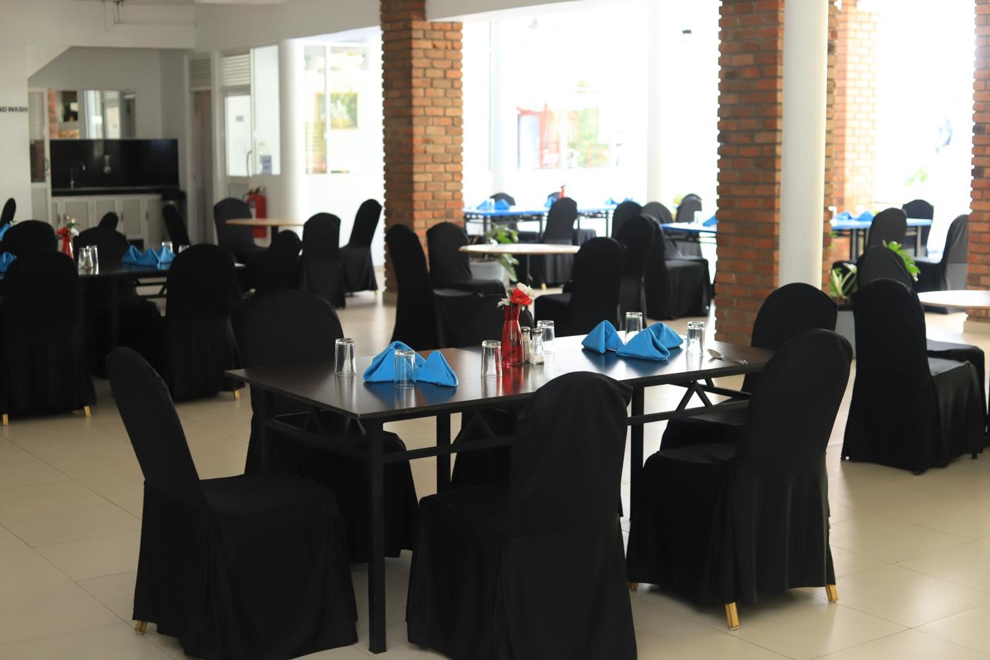 K And K Country Resort Minuwangoda Buitenkant foto
