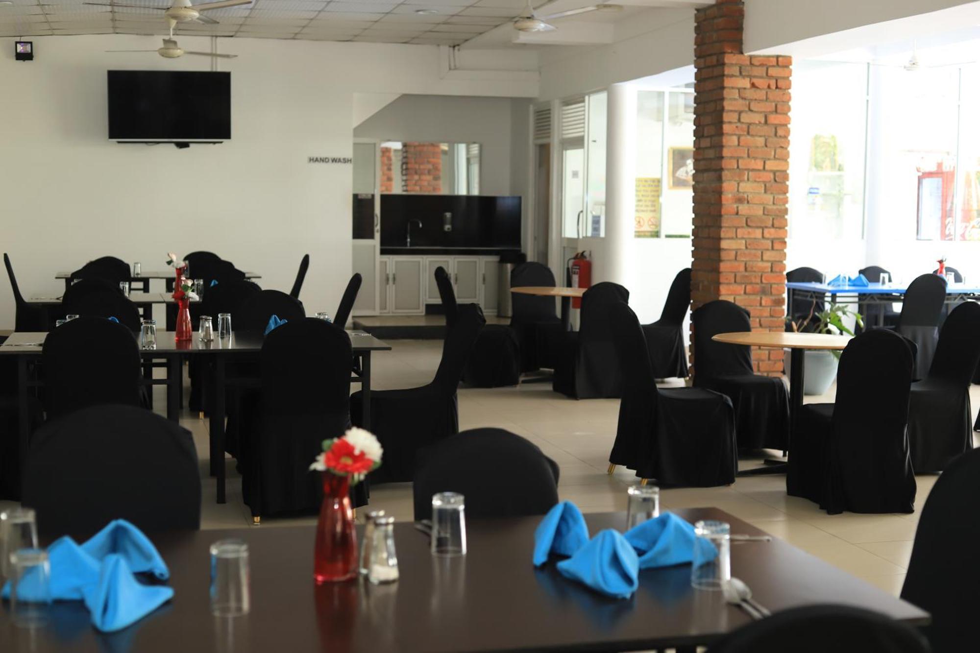 K And K Country Resort Minuwangoda Buitenkant foto