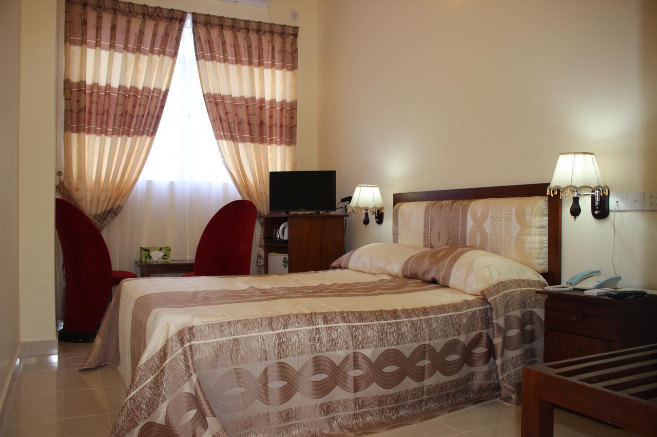 K And K Country Resort Minuwangoda Buitenkant foto