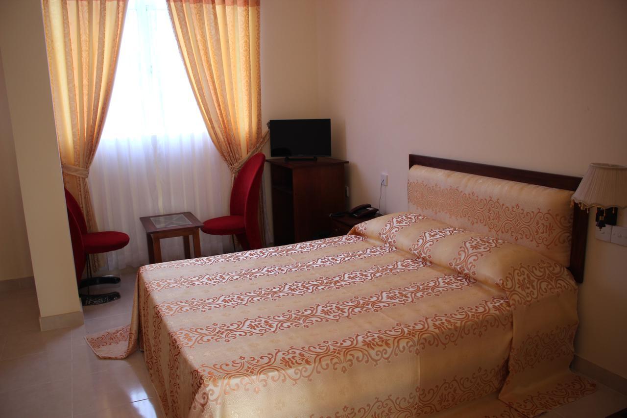 K And K Country Resort Minuwangoda Buitenkant foto