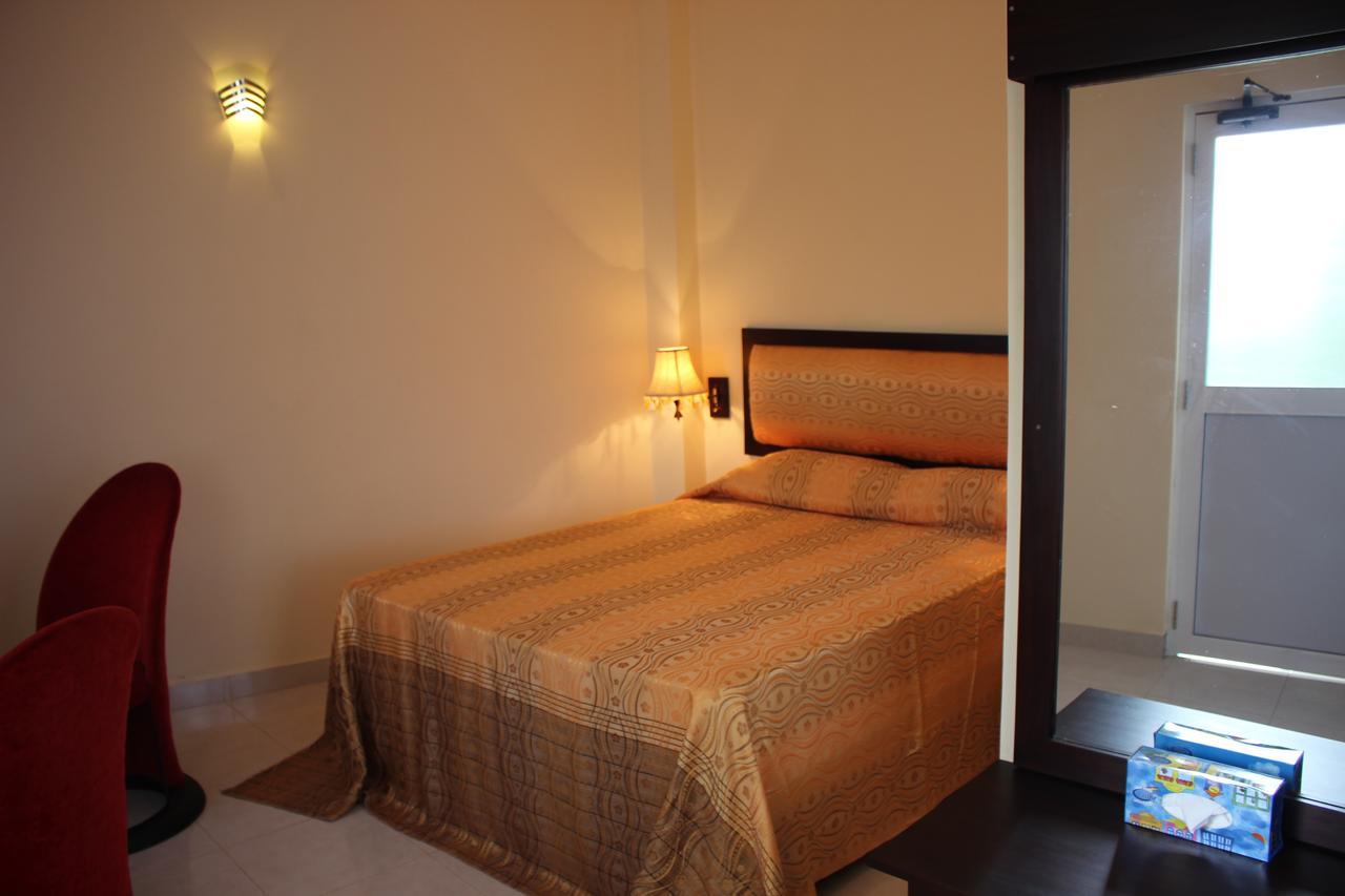 K And K Country Resort Minuwangoda Buitenkant foto